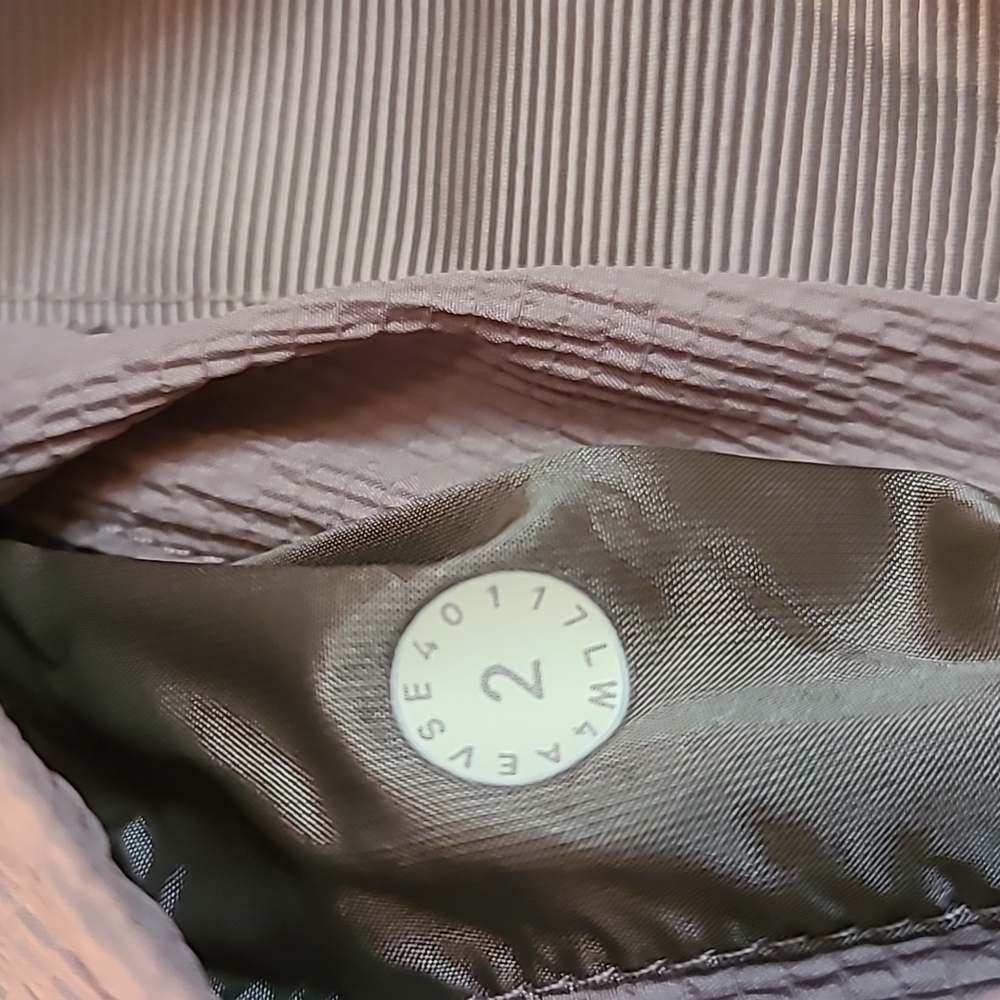 #65 Lululemon bomber Jacket reversible size 2 j163 - Picture 11 of 11